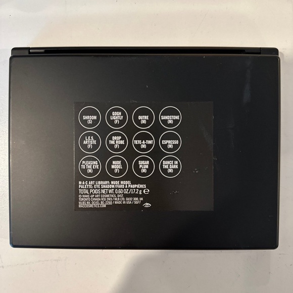 Mac eyeshadow palette - Picture 3 of 3